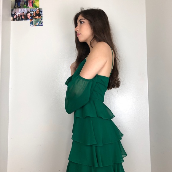 SOLD🛒 RUFFLY GREEN PEASANT DRESS - Picture 3 of 5